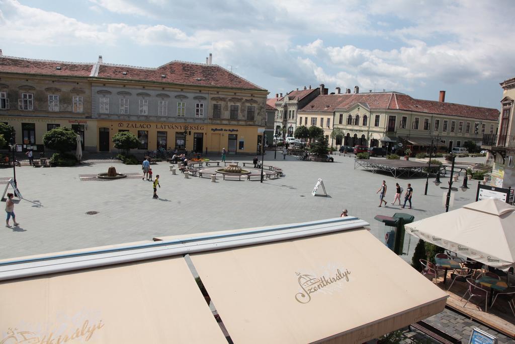 Portre Panzio Hotel Koszeg Bagian luar foto