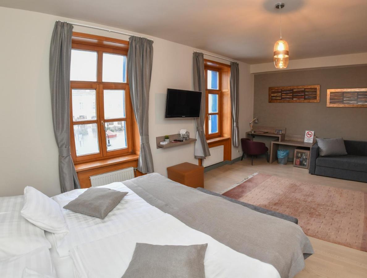 Portre Panzio Hotel Koszeg Bagian luar foto